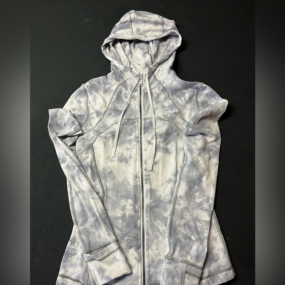 Like new Lululemon Define hooded jacket